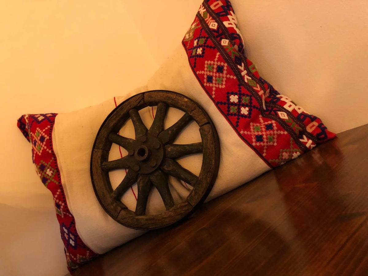 Folkloric Loft - Sibiul Vechi Apartment ภายนอก รูปภาพ